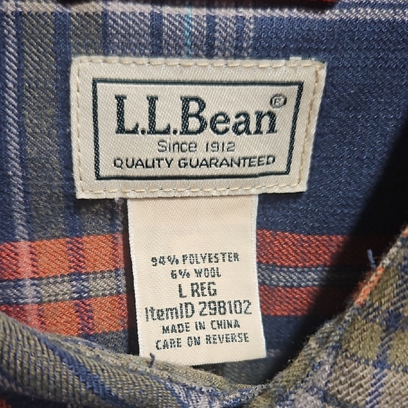 L.L. Bean Casual Blue and Red Plaid Button Down Shirt - Picture 2 of 8